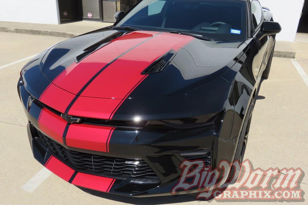 camaro 2022 black with red stripes