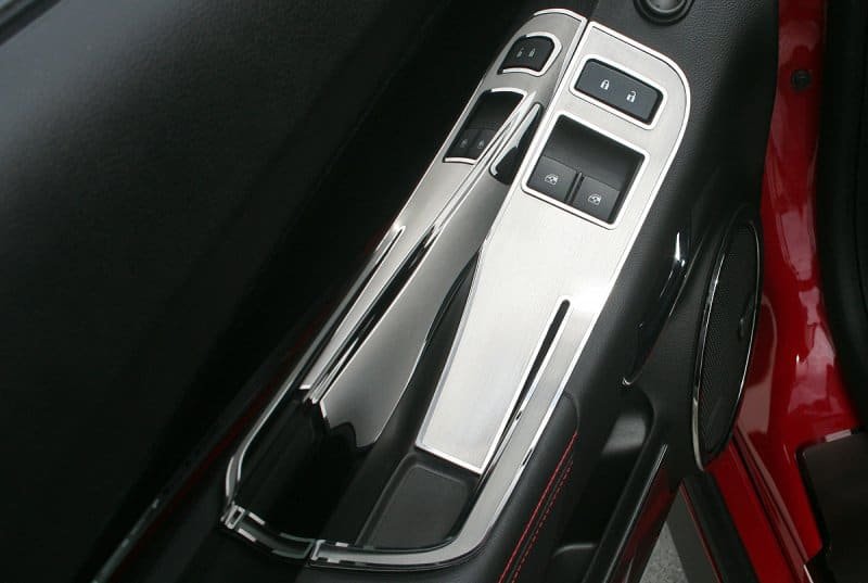 5th Gen Camaro Door Handle Trim Plate Southerncarparts Com