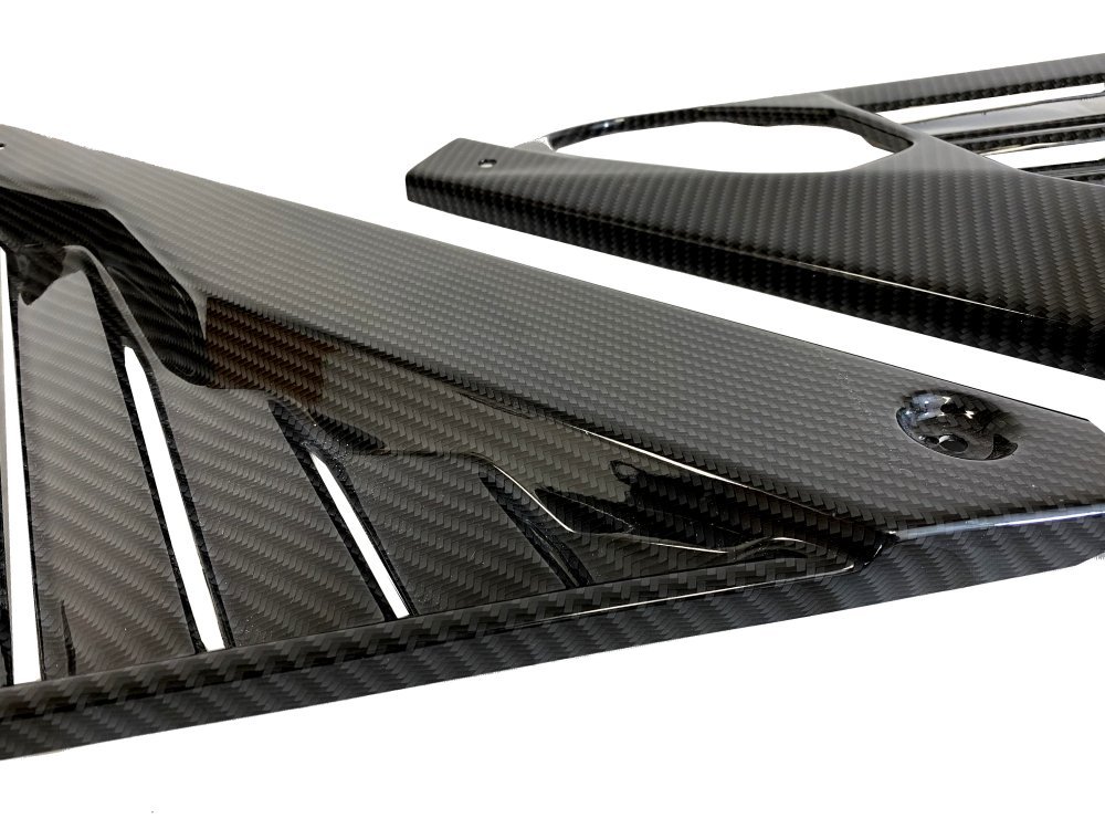 20202022 C8 Corvette Hydro Carbon Fiber Engine Bay Compartment Filler